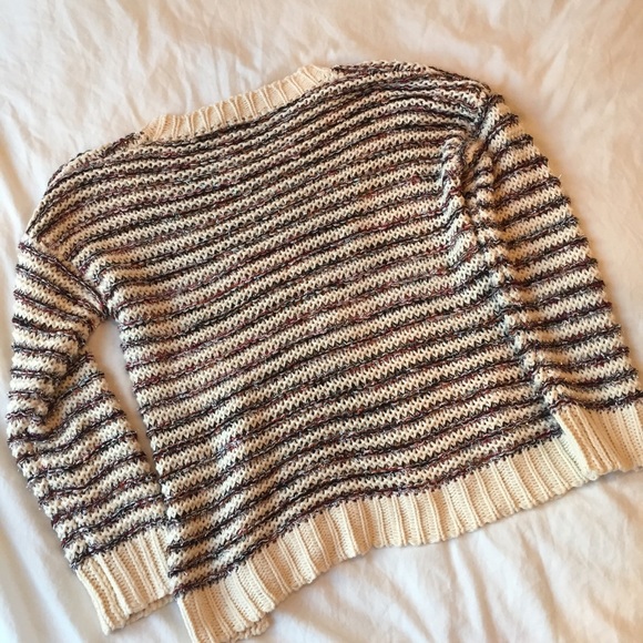 NWOT Cozy Metallic Stripe Heartloom Sweater - Picture 8 of 8